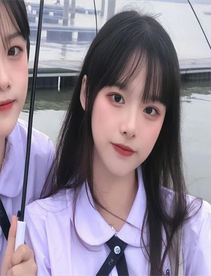 修复重制：《Thunivu》不同导演版本比较：艺术风格差异分析